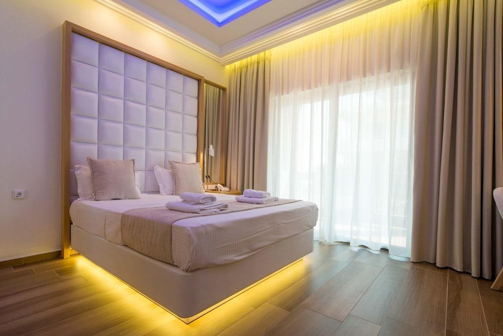 Porto Marine Hotel ปลาตาโมนาส ภายนอก รูปภาพ