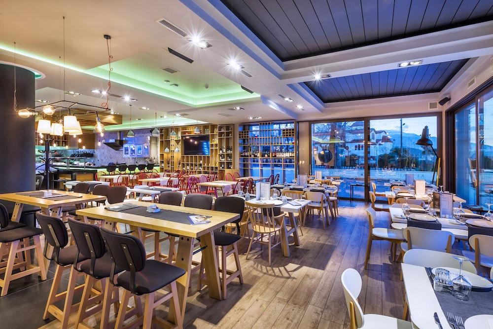 Porto Marine Hotel ปลาตาโมนาส ภายนอก รูปภาพ