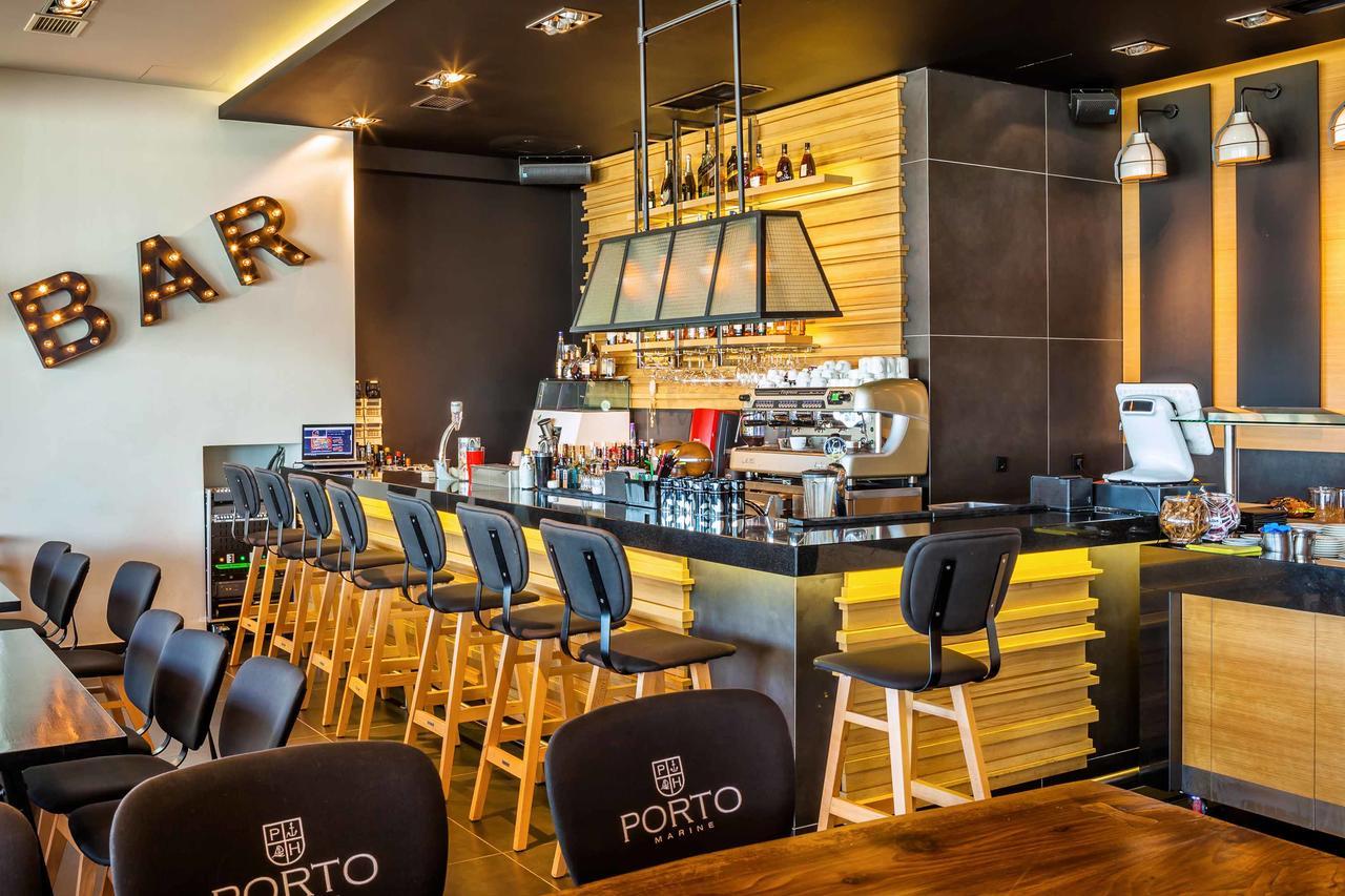 Porto Marine Hotel ปลาตาโมนาส ภายนอก รูปภาพ