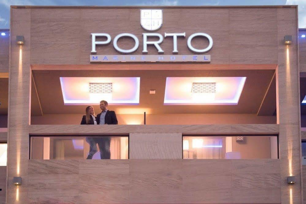 Porto Marine Hotel ปลาตาโมนาส ภายนอก รูปภาพ